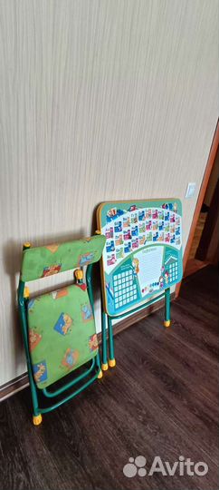 Комплект детской мебели стол и стул