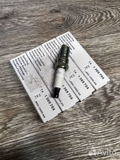 Свечи зажигания Ford, 1 369 704