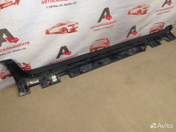 Накладка порога кузова - наружная облицовка левая