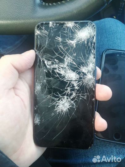 Телефон iPhone 6s