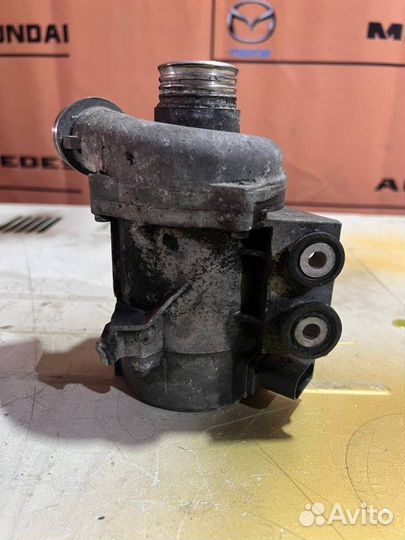 Помпа Bmw 5-Series E60 N52B30