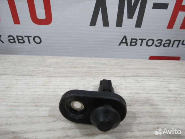 Концевки двери задний левый Toyota Camry 50