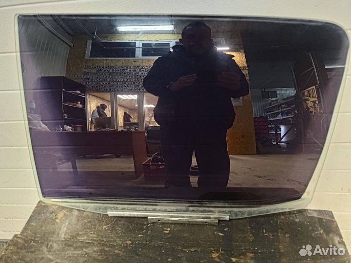 Стекло двери задней L G7 toyota Hilux (2005-2015)