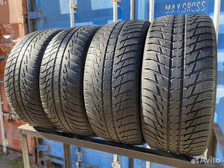 Nokian Tyres WR SUV 3 275/45 R20