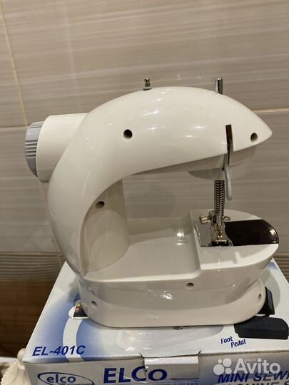 Мини швейная машинка