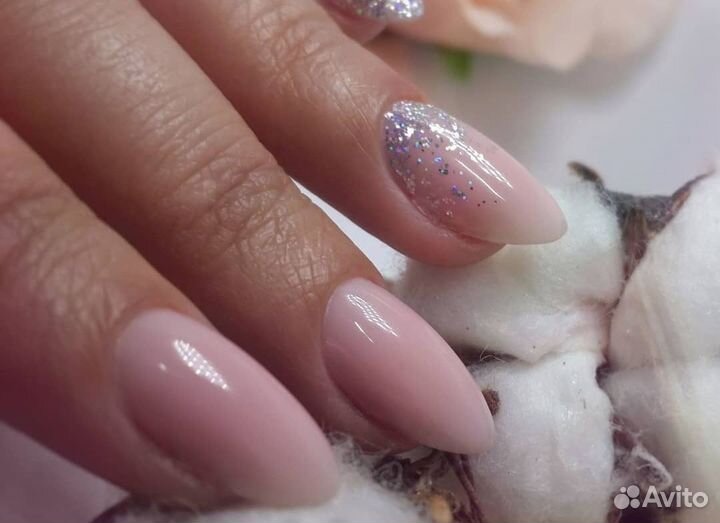 Маникюр и педикюр