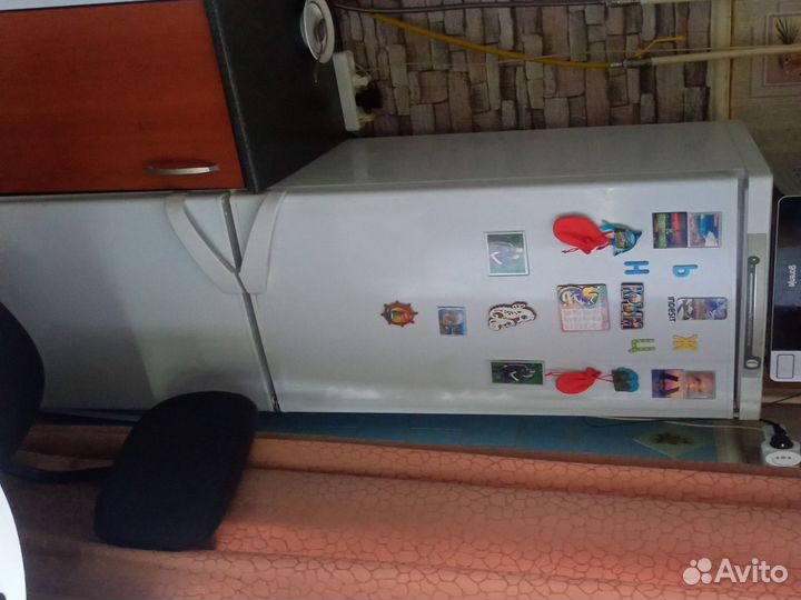 Холодильник indesit