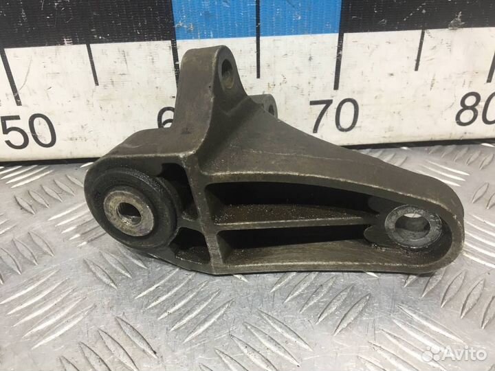 Б/У Кронштейн кпп Ford Focus III#001