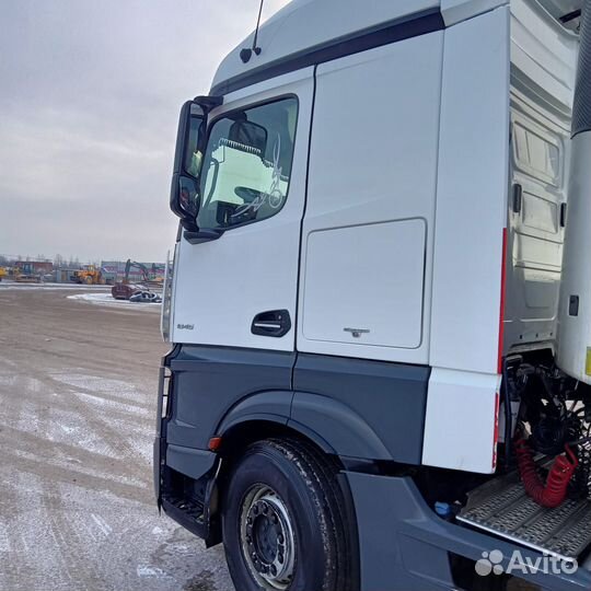 Mercedes-Benz Actros, 2015