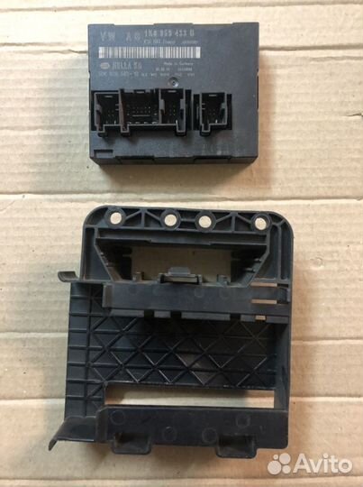 Блок комфорта Volkswagen Golf 5