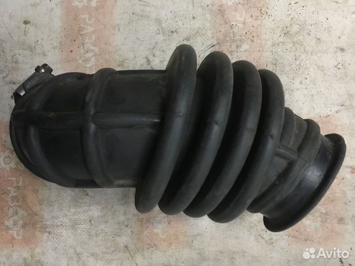 Патрубок воздушного фильтра Ford Focus CB8 iqdb