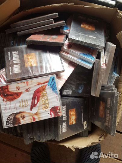 Несколько коробок новых DVD дисков