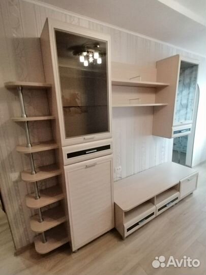 Стенка в гостиную