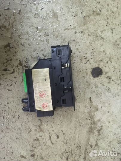 Блок управления стеклоподьемниками Volvo xc90