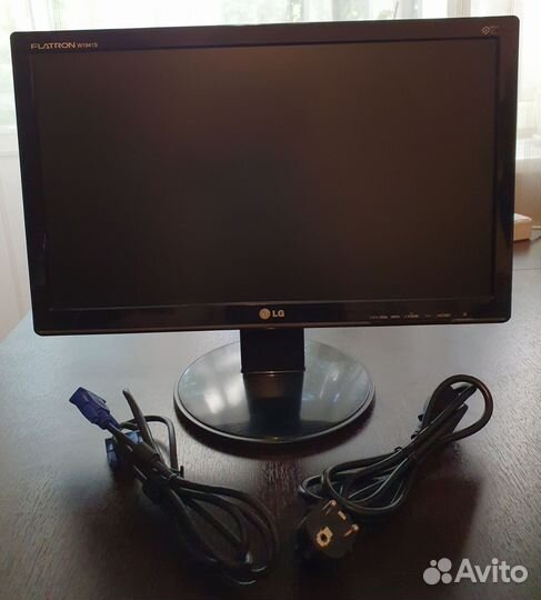 Монитор LG Flatron 18.5
