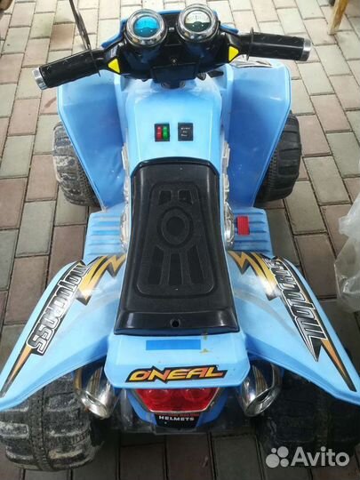Детский квадроцикл на аккумуляторе