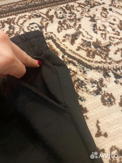 Новые брюки прямого кроя на резинке