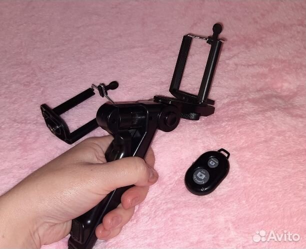 Штатив стабилизатор для съемки с пультом блютуз