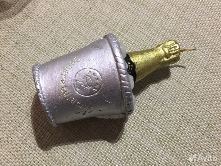 Свеча в виде шампанского