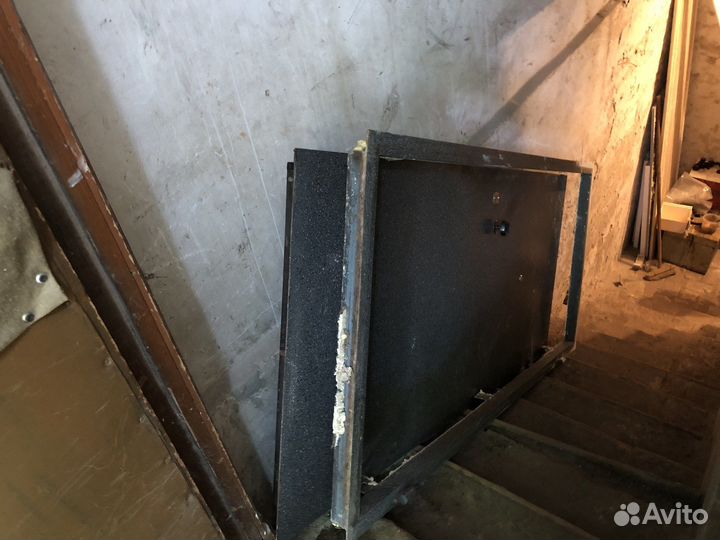 Дверь входная железная бу