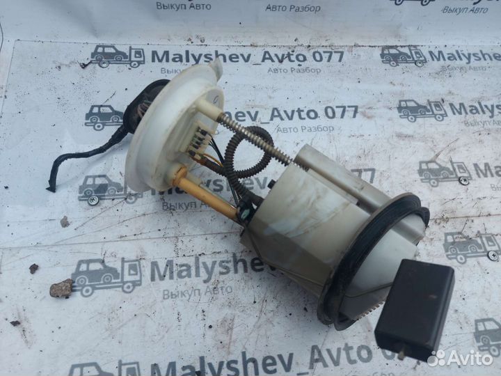 Бензонасос Volkswagen Jetta 5