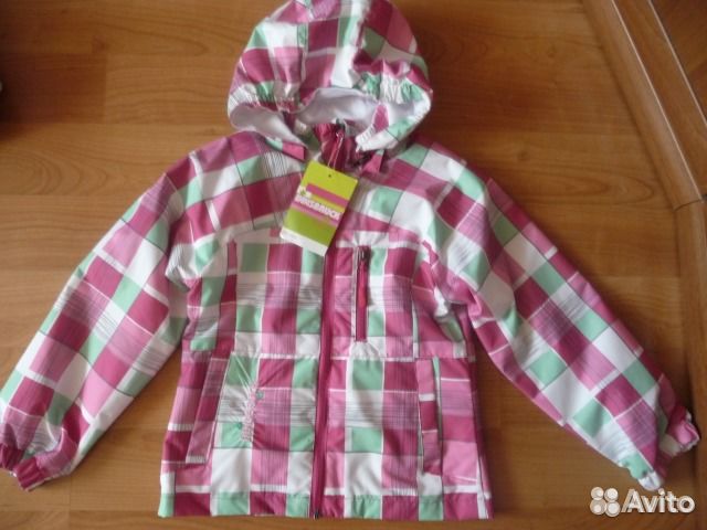 Новый комплект (куртка, штаны) Канада 5-6 лет