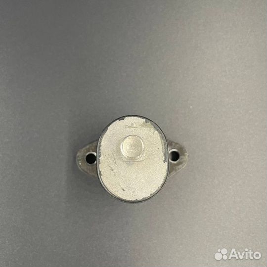 Демпфер опорный резиновый Yamaha 20-30 (Верхний)