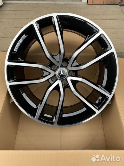 Разноширокие диски R22 Mercedes GLE