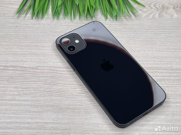 iPhone 12, 64 ГБ