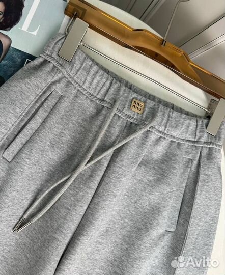 Стильные брюки Miu Miu