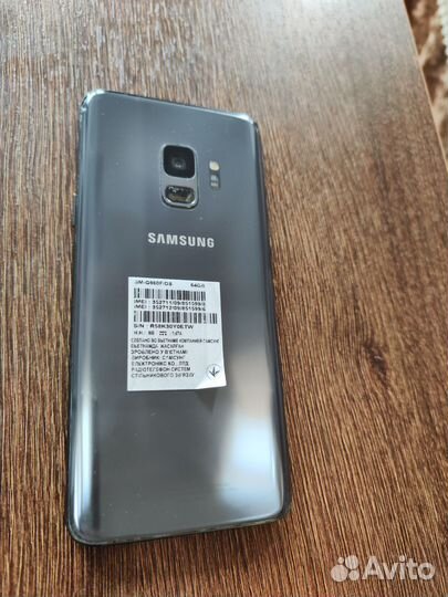Samsung Galaxy S9, 4/64 ГБ