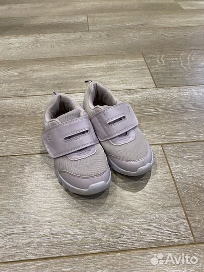 Кроссовки,размер 32