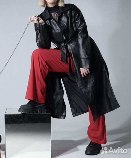 Кожаный плащ