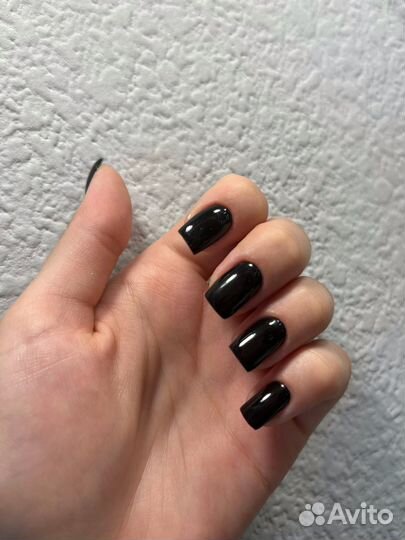 Маникюр, педикюр, наращивание ногтей