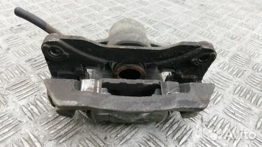 Суппорт тормозной задний правый subaru legacy 4 (8