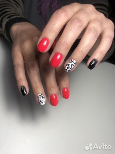 Маникюр,наращивание ногтей