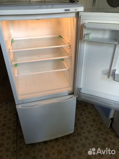 Холодильник Atlant двухкамерный бу