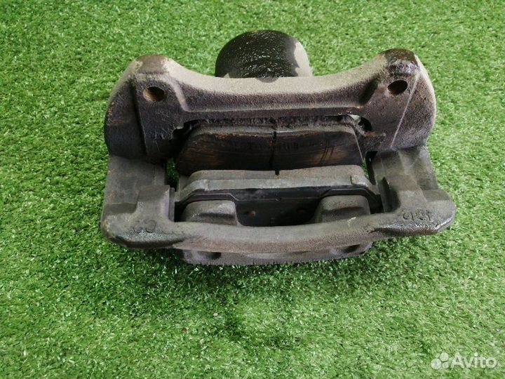 Суппорт передний правый Kia Ceed JD G4FG 2014