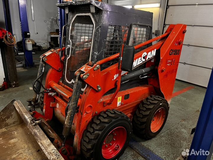 Мини-погрузчик Wecan GM 800, 2012