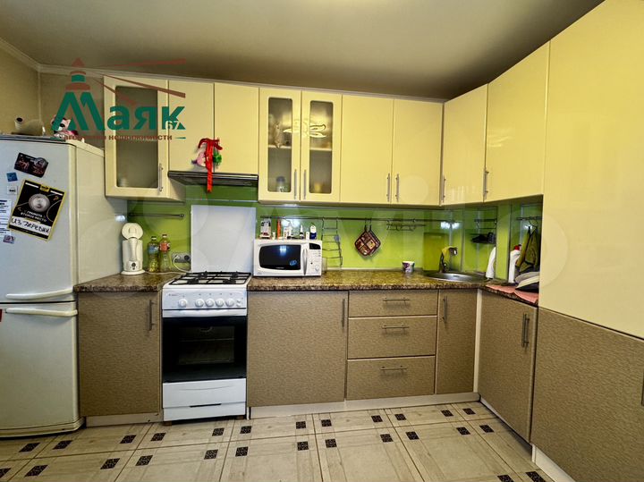 1-к. квартира, 43 м², 2/10 эт.