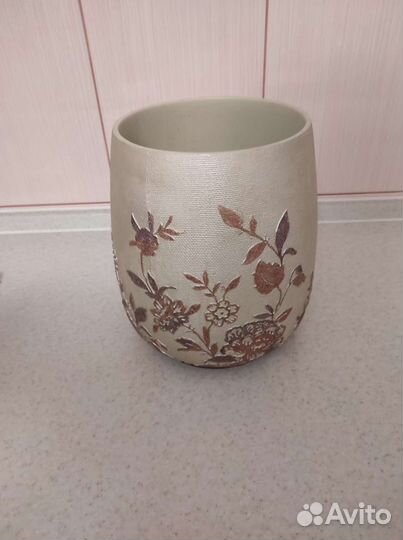 Глиняная ваза