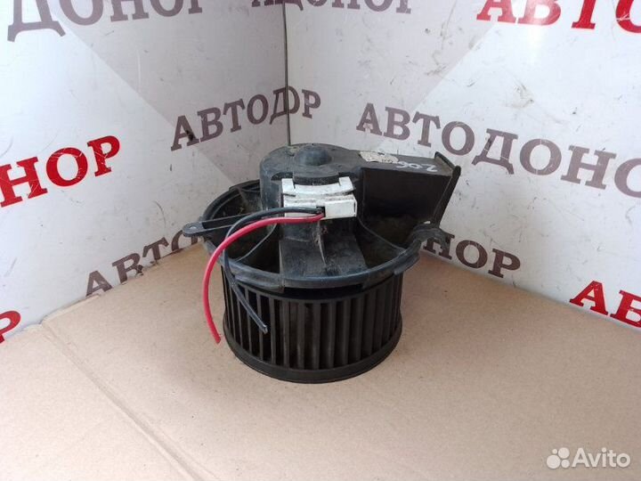 Моторчик печки Peugeot 206