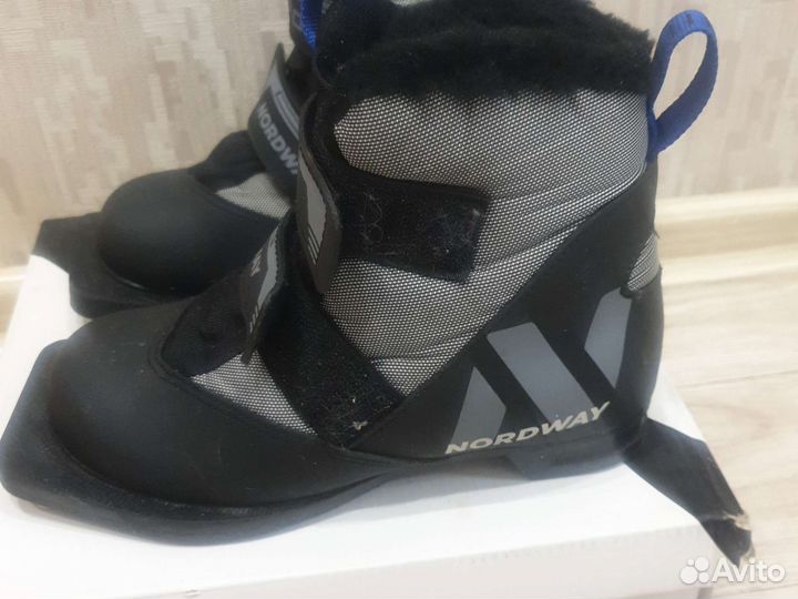 Ботинки лыжные детские