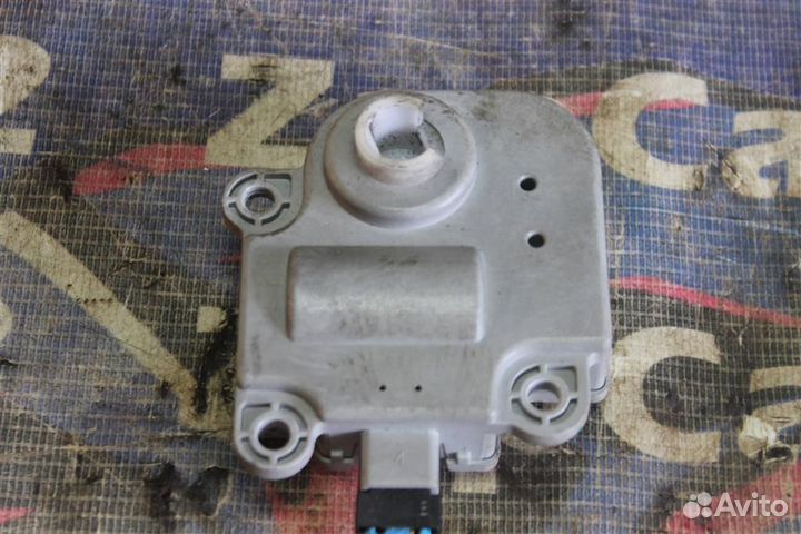 Моторчик заслонки печки Шевролет Авео Т300