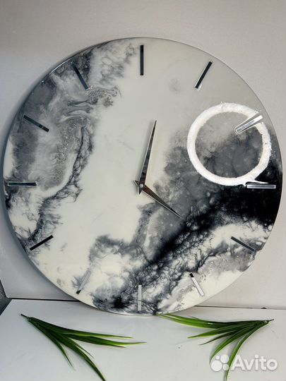 Часы из эпоксидной смолы 50 см