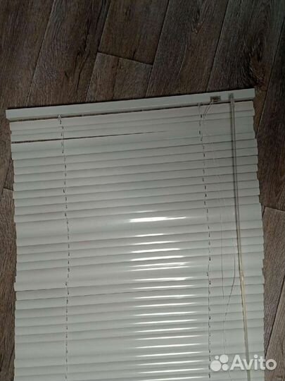 Жалюзи белые ширина 1 м