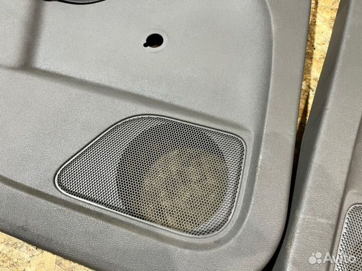 Дверные карты Ford Focus 2 седан 1.8 2008