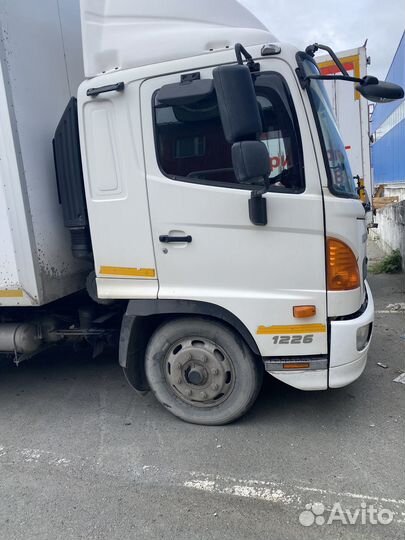 Hino 500 (Ranger), 2011