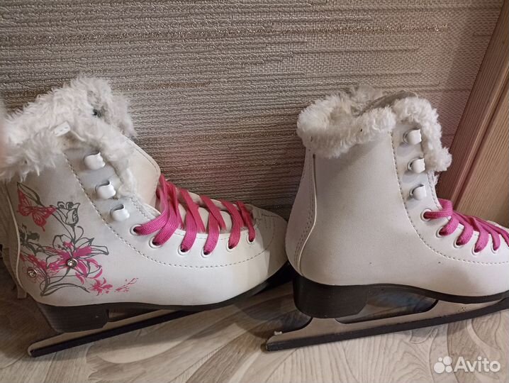 Коньки размер 31/32 для девочек