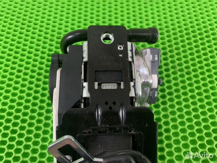 Ремень безопасности передний правый R